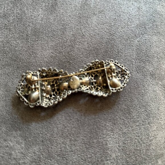 Vintage Silver-Tone Brooch With Pink Gemstones & Intricate Filigree Design - Picture 4 of 4